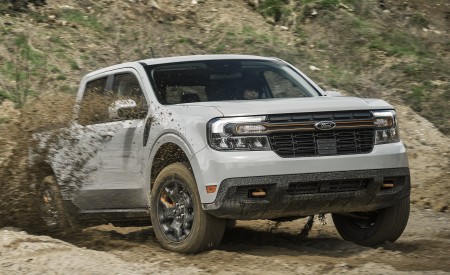 2023 Ford Maverick Tremor Front Three-Quarter Wallpapers 450x275 (9)