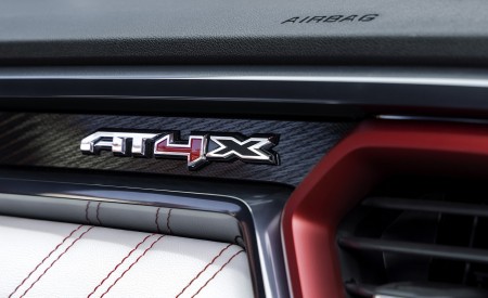 2023 GMC Canyon AT4X Edition 1 Interior Detail Wallpapers 450x275 (25)