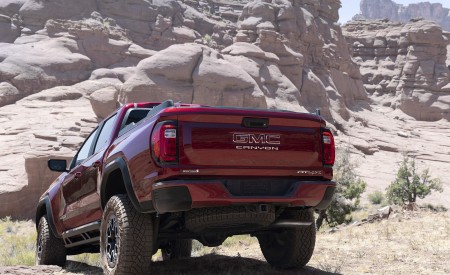 2023 GMC Canyon AT4X Edition 1 Rear Three-Quarter Wallpapers 450x275 (2)