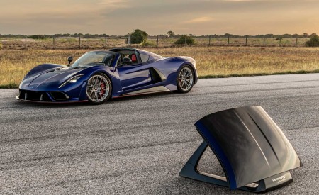 2023 Hennessey Venom F5 Roadster Front Three-Quarter Wallpapers 450x275 (11)