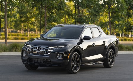 2023 Hyundai Santa Cruz Night Front Three-Quarter Wallpapers 450x275 (6)