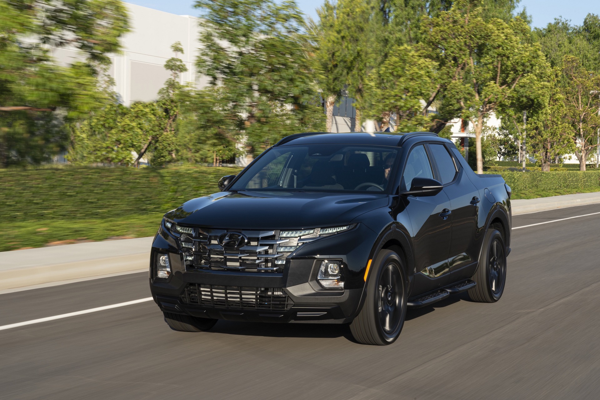 2023 Hyundai Santa Cruz Night Front Three-Quarter Wallpapers (1)