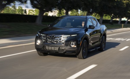 2023 Hyundai Santa Cruz Night Front Three-Quarter Wallpapers 450x275 (2)