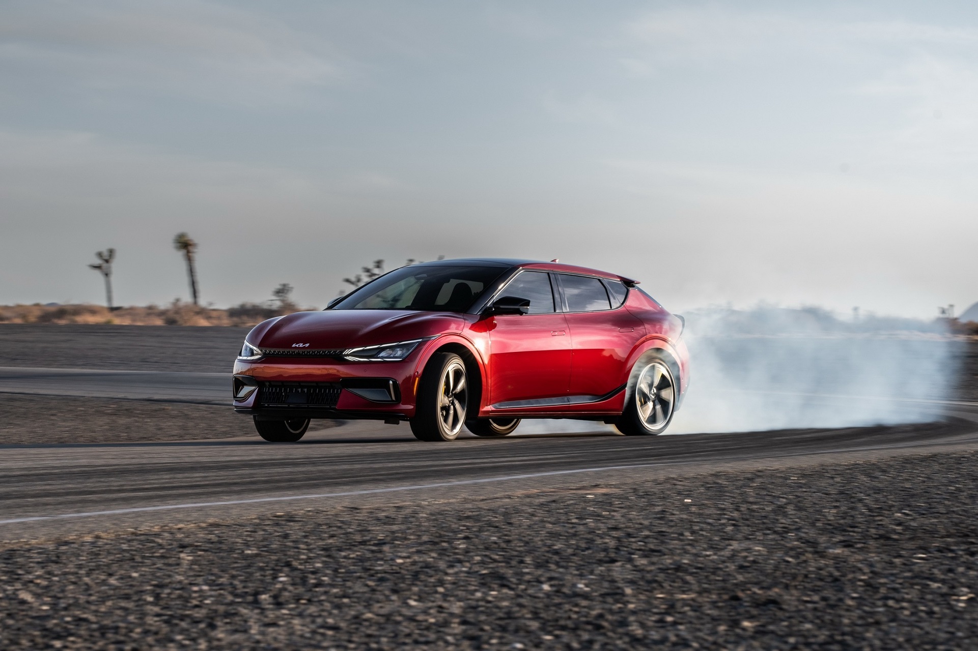 2023 Kia EV6 GT Front Three-Quarter Wallpapers (6)