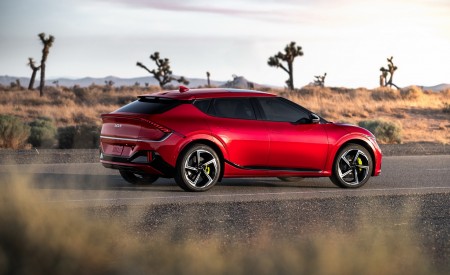 2023 Kia EV6 GT Rear Three-Quarter Wallpapers 450x275 (11)