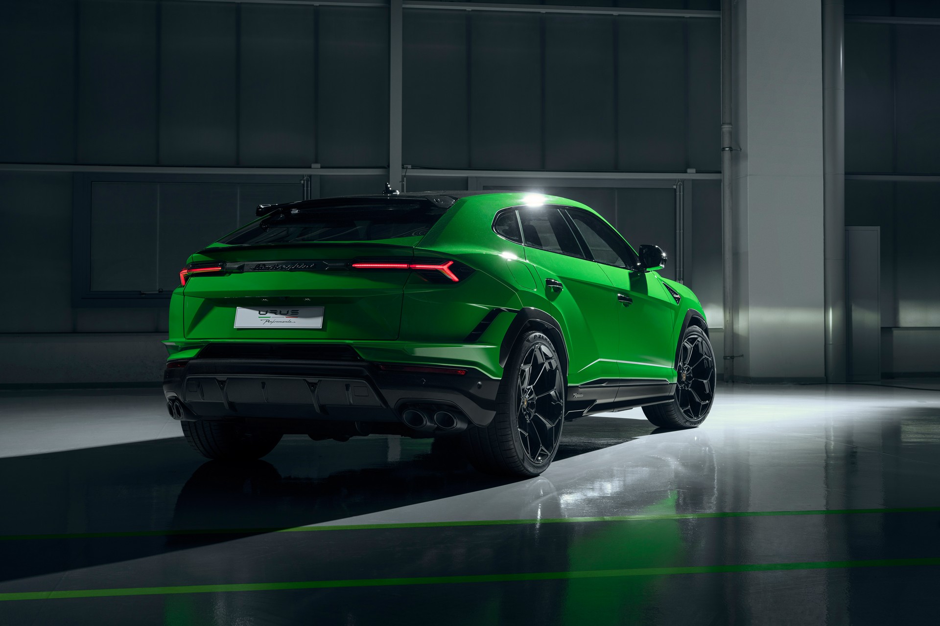 2023 Lamborghini Urus Performante Rear Three-Quarter Wallpapers #21 of 105