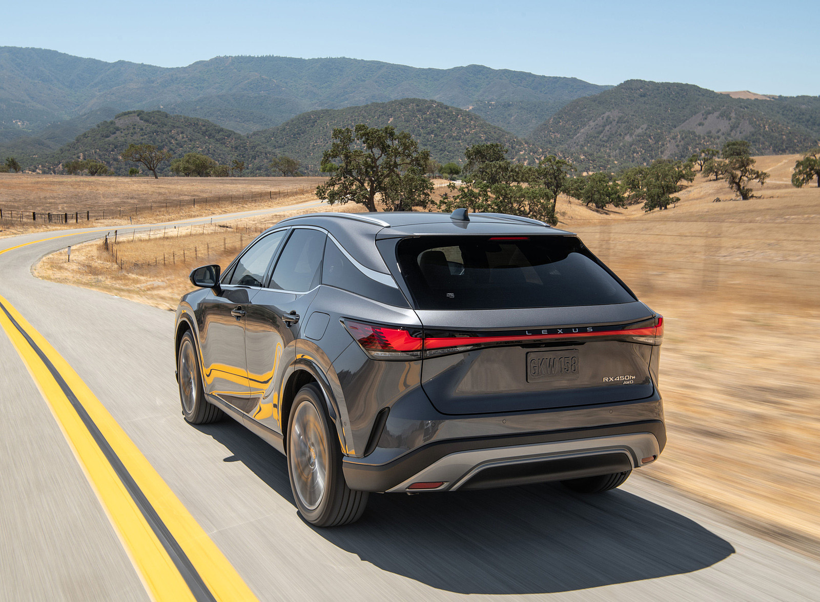 2023 Lexus RX 450h+ Luxury PHEV (Color: Sonic Grey) Rear Three-Quarter Wallpapers (5)