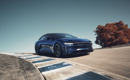 2023 Lucid Air Sapphire Front Three-Quarter Wallpapers 450x275 (2)