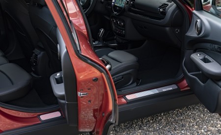 2023 MINI Cooper S Clubman Multitone Edition Doors Open Wallpapers 450x275 (39)