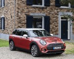 2023 MINI Cooper S Clubman Multitone Edition Front Three-Quarter Wallpapers 150x120