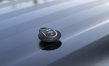 2023 MINI Cooper S Clubman Multitone Edition Key Fob Wallpapers 450x275 (55)