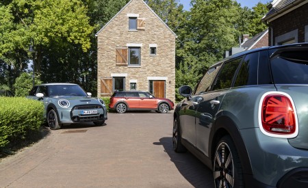2023 MINI Cooper S Clubman Multitone Edition Wallpapers 450x275 (23)