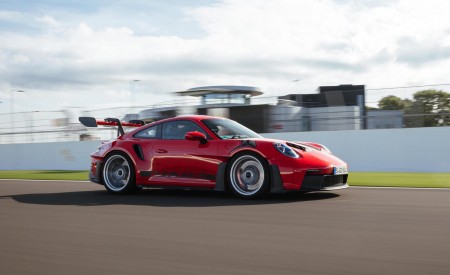 2023 Porsche 911 GT3 RS (Color: Guards Red) Front Three-Quarter Wallpapers 450x275 (14)