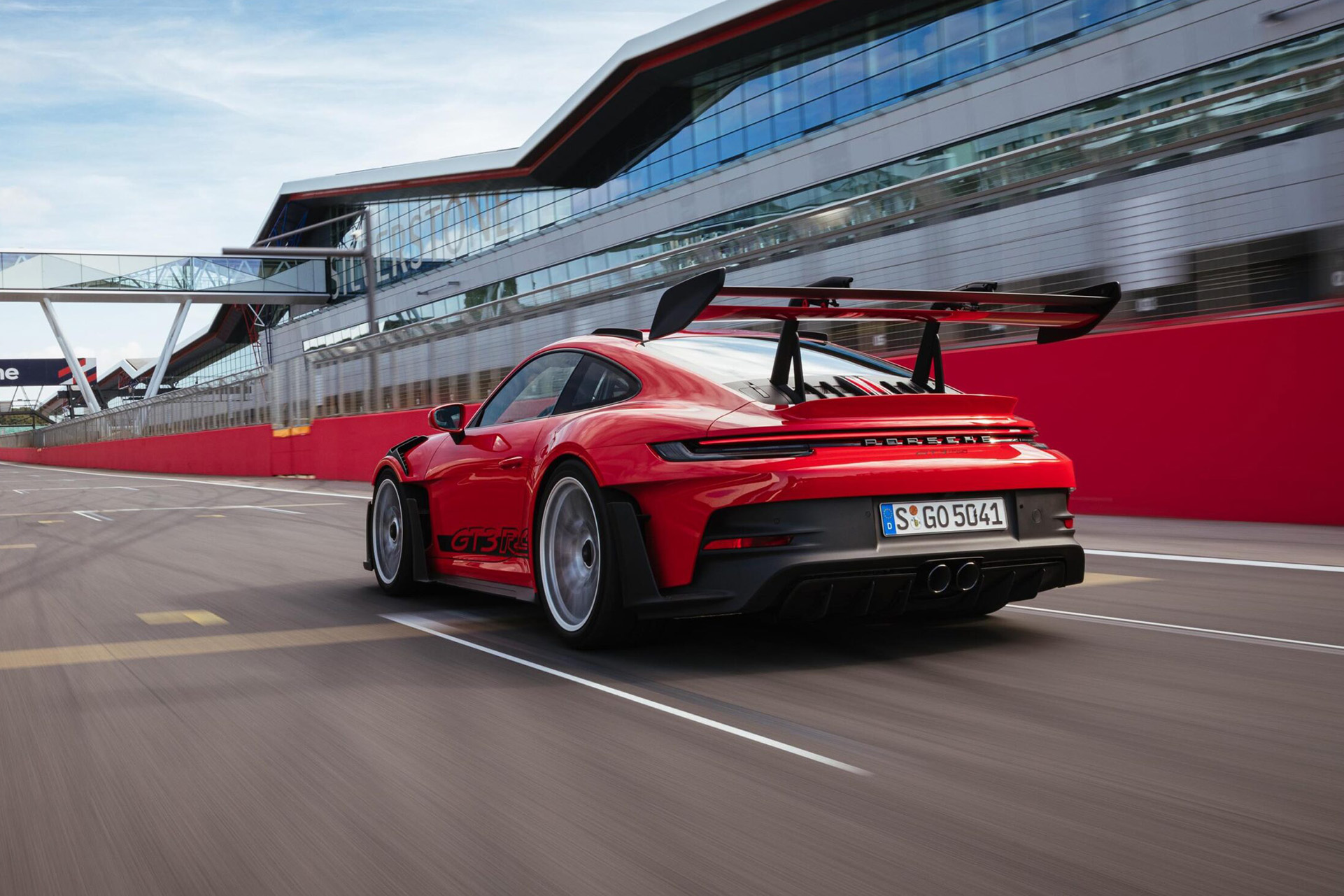 2023 Porsche 911 GT3 RS (Color: Guards Red) Rear Three-Quarter Wallpapers (15)