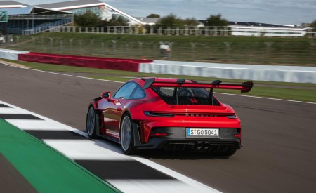 2023 Porsche 911 GT3 RS (Color: Guards Red) Rear Three-Quarter Wallpapers 450x275 (11)