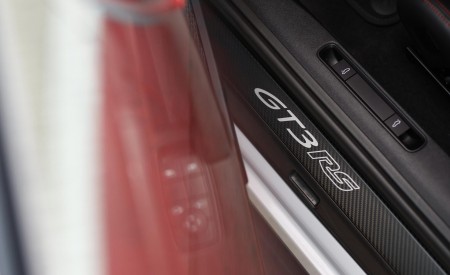 2023 Porsche 911 GT3 RS (Color: Ice Grey Metallic) Door Sill Wallpapers 450x275 (78)