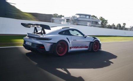 2023 Porsche 911 GT3 RS (Color: Ice Grey Metallic) Rear Three-Quarter Wallpapers 450x275 (62)