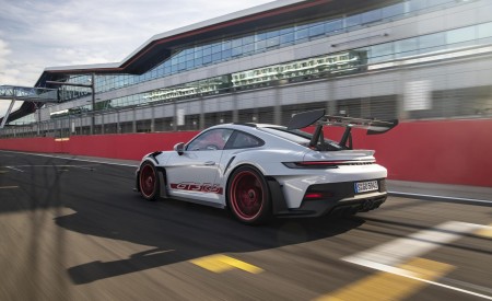 2023 Porsche 911 GT3 RS (Color: Ice Grey Metallic) Rear Three-Quarter Wallpapers 450x275 (53)