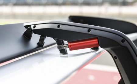 2023 Porsche 911 GT3 RS (Color: Ice Grey Metallic) Spoiler Wallpapers 450x275 (77)