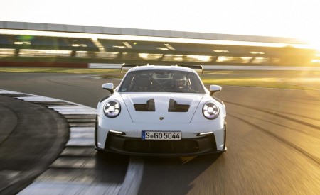 2023 Porsche 911 GT3 RS (Color: White) Front Wallpapers 450x275 (93)