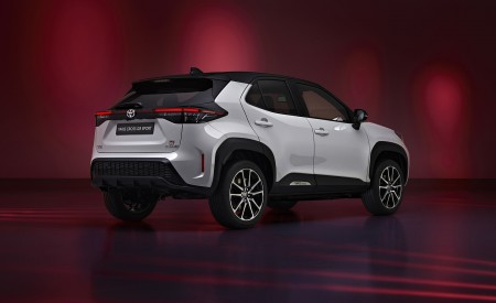 2023 Toyota Yaris Cross GR SPORT Rear Three-Quarter Wallpapers 450x275 (3)