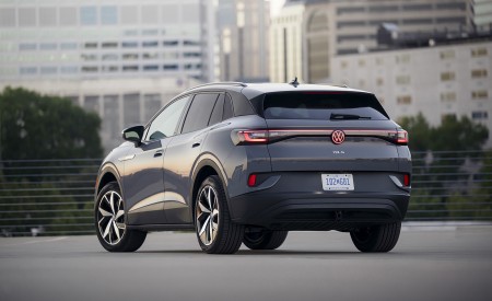 2023 Volkswagen ID.4 AWD Pros S Plus Rear Three-Quarter Wallpapers 450x275 (18)