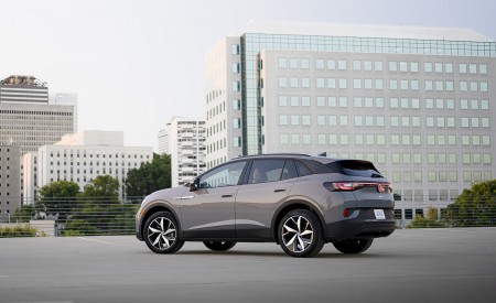 2023 Volkswagen ID.4 AWD Pros S Plus Rear Three-Quarter Wallpapers 450x275 (15)