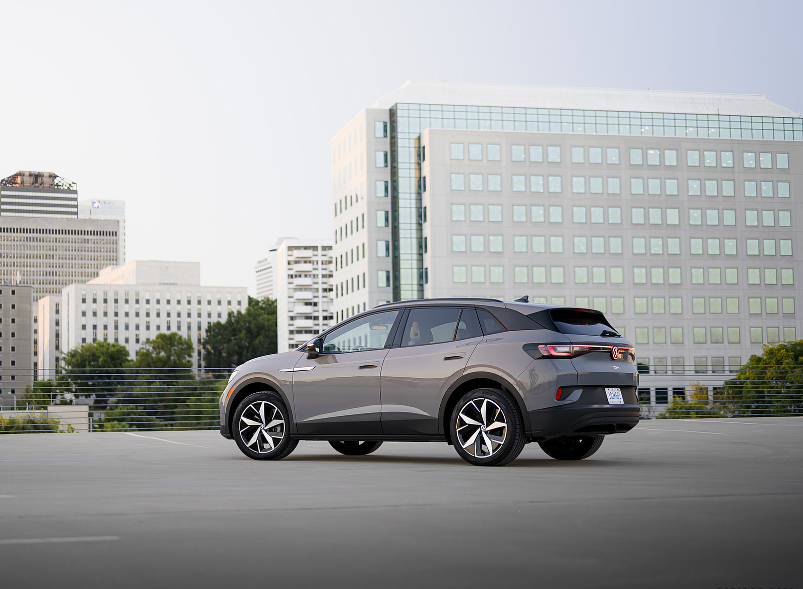 2023 Volkswagen ID.4 AWD Pros S Plus Rear Three-Quarter Wallpapers (15)