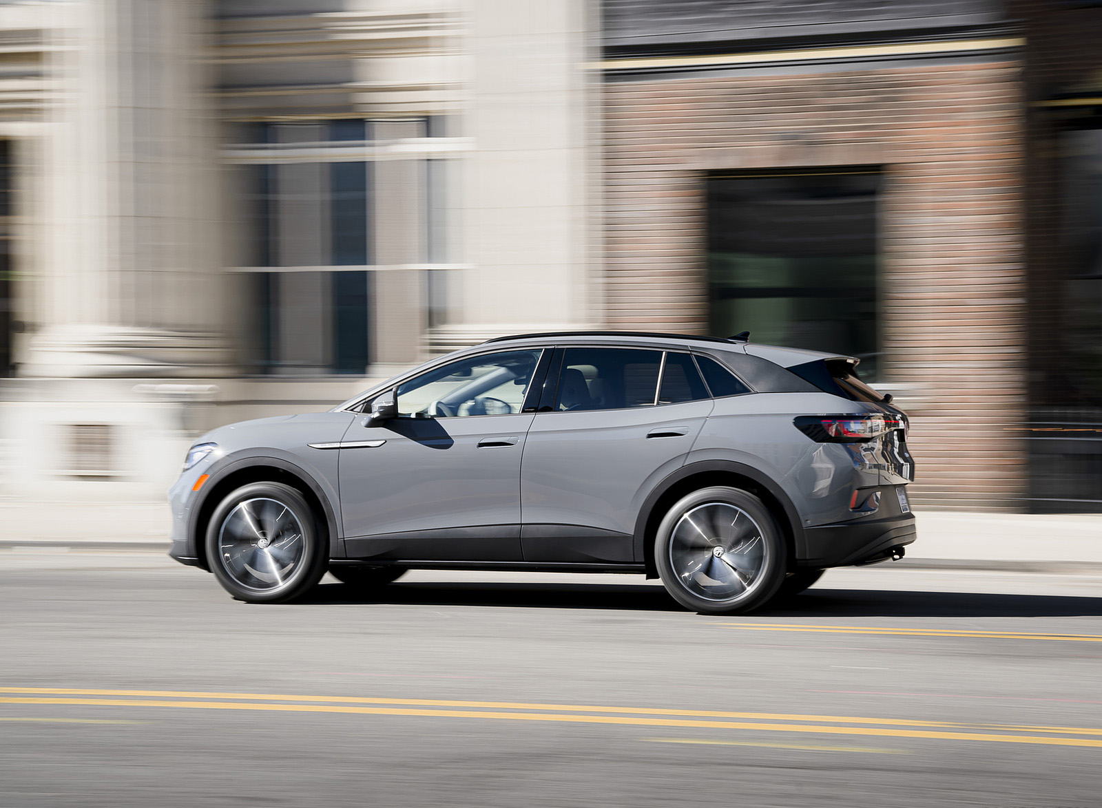 2023 Volkswagen ID.4 AWD Pros S Plus Side Wallpapers (11)