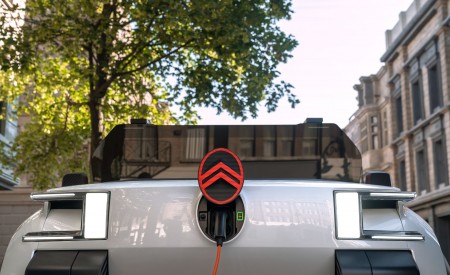 2022 Citroën Oli Concept Charging Connector Wallpapers 450x275 (34)
