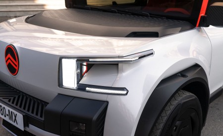 2022 Citroën Oli Concept Headlight Wallpapers 450x275 (35)