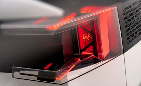 2022 Citroën Oli Concept Tail Light Wallpapers 450x275 (42)