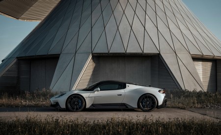 2022 Maserati MC20 by Novitec Side Wallpapers 450x275 (8)