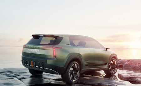 2022 Škoda Vision 7S Rear Three-Quarter Wallpapers 450x275 (11)