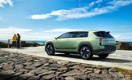 2022 Škoda Vision 7S Rear Three-Quarter Wallpapers 450x275 (4)