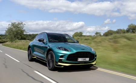 2023 Aston Martin DBX707 (Color: Q 2022 F1 Green) Front Three-Quarter Wallpapers 450x275 (40)