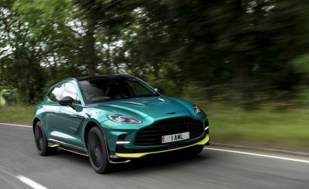 2023 Aston Martin DBX707 (Color: Q 2022 F1 Green) Front Three-Quarter Wallpapers 450x275 (16)