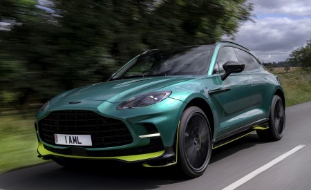 2023 Aston Martin DBX707 (Color: Q 2022 F1 Green) Front Three-Quarter Wallpapers 450x275 (2)