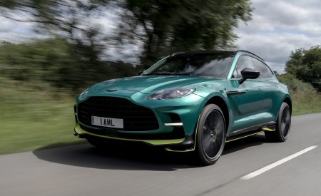 2023 Aston Martin DBX707 (Color: Q 2022 F1 Green) Front Three-Quarter Wallpapers 450x275 (30)