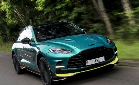 2023 Aston Martin DBX707 (Color: Q 2022 F1 Green) Front Three-Quarter Wallpapers 450x275 (6)