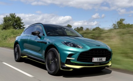 2023 Aston Martin DBX707 (Color: Q 2022 F1 Green) Front Three-Quarter Wallpapers 450x275 (46)