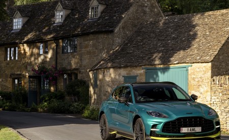2023 Aston Martin DBX707 (Color: Q 2022 F1 Green) Front Wallpapers 450x275 (65)