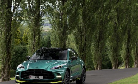 2023 Aston Martin DBX707 (Color: Q 2022 F1 Green) Front Wallpapers 450x275 (53)