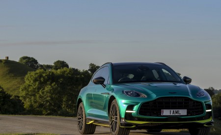 2023 Aston Martin DBX707 (Color: Q 2022 F1 Green) Front Wallpapers 450x275 (77)