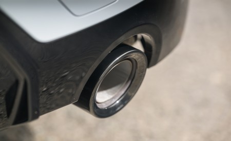 2023 BMW 330e xDrive Touring UK version Exhaust Wallpapers 450x275 (23)