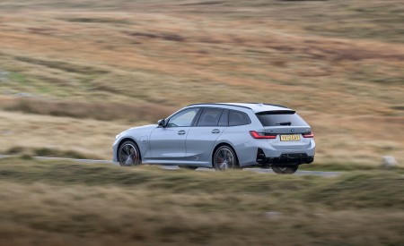 2023 BMW 330e xDrive Touring UK version Rear Three-Quarter Wallpapers 450x275 (15)