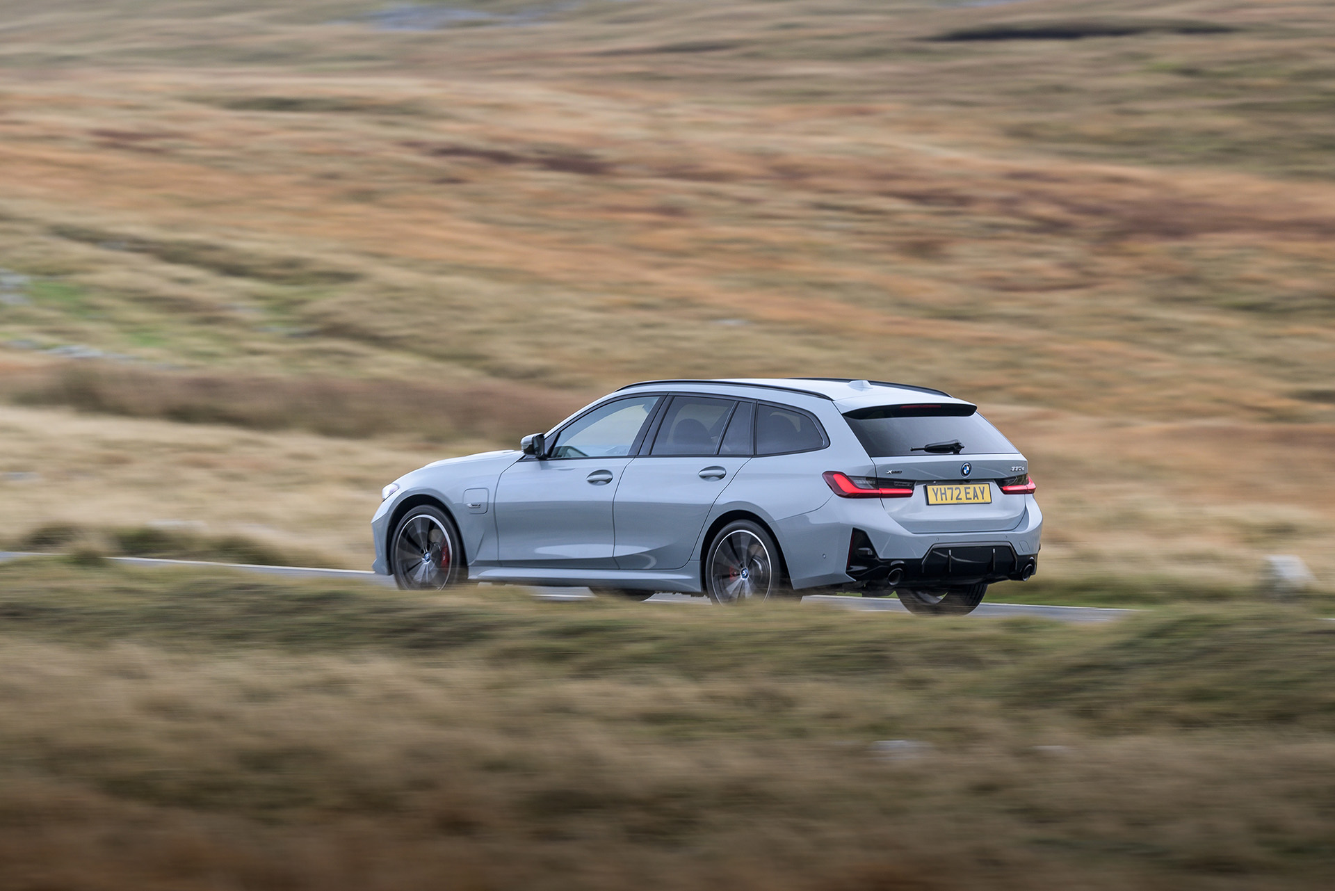 2023 BMW 330e xDrive Touring UK version Rear Three-Quarter Wallpapers (15)