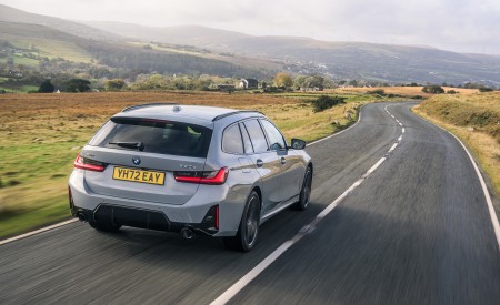 2023 BMW 330e xDrive Touring UK version Rear Three-Quarter Wallpapers 450x275 (6)