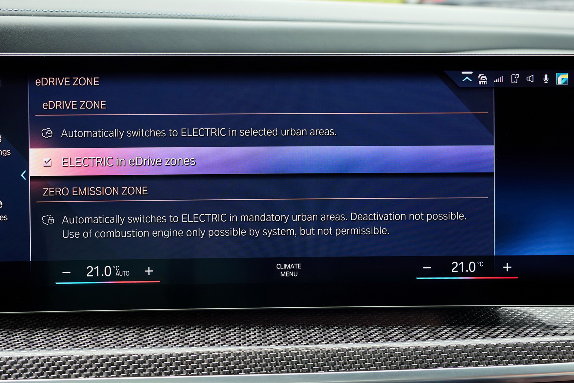 2023 BMW 740d xDrive Central Console Wallpapers #41 of 57