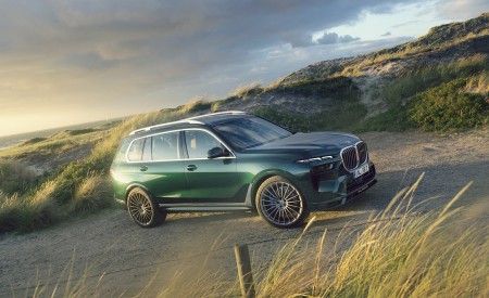 2023 BMW ALPINA XB7 Front Three-Quarter Wallpapers 450x275 (9)